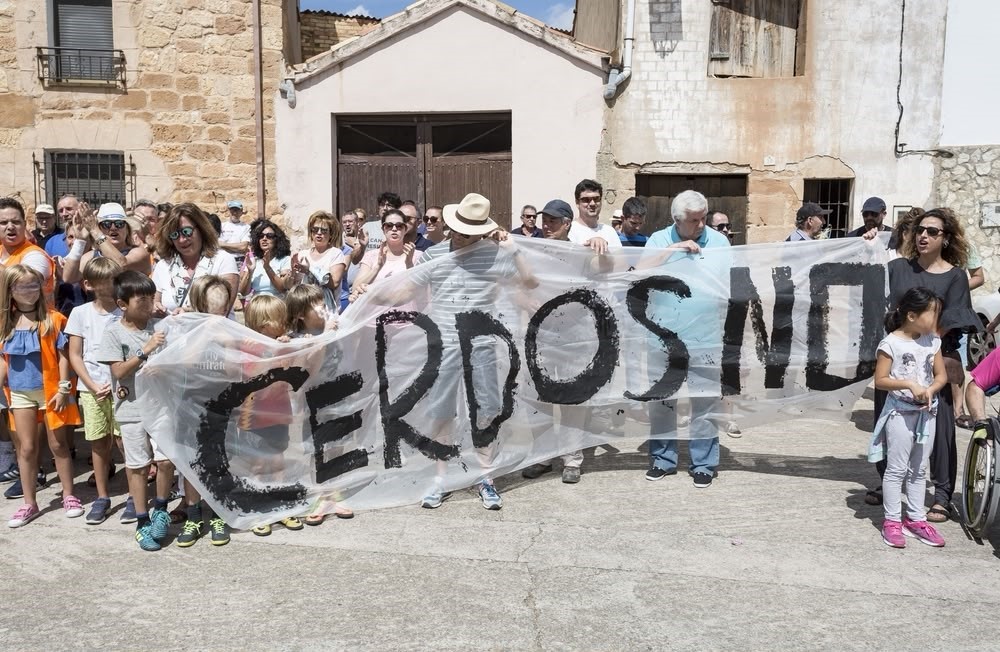 Advierten de los efectos del fin de la moratoria de macrogranjas